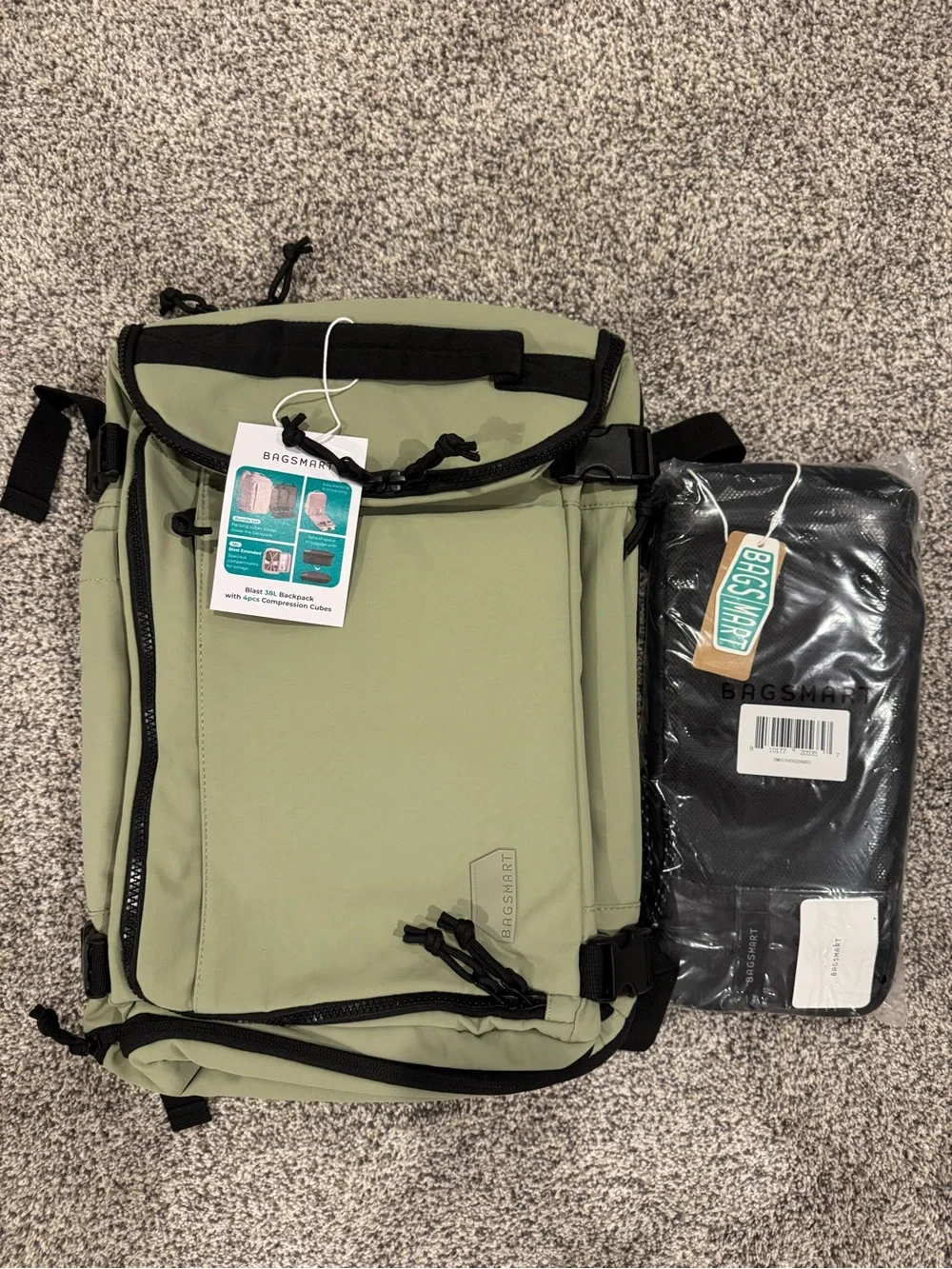 Bagsmart 38L Blast Backpack with 4-piece storage cubes NWT